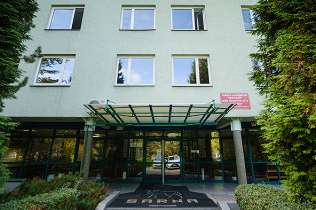 Halls of residents “Sarna” and “Rogaś”